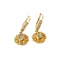 Boucles d'oreilles en or avec diamants