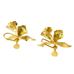 boucles d'oreilles en or avec perles