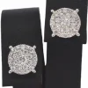 Boucles d'oreilles en or blanc avec un diamant taille brillant
