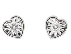 Boucles d'oreilles en or blanc avec un diamant taille brillant en forme de coeur