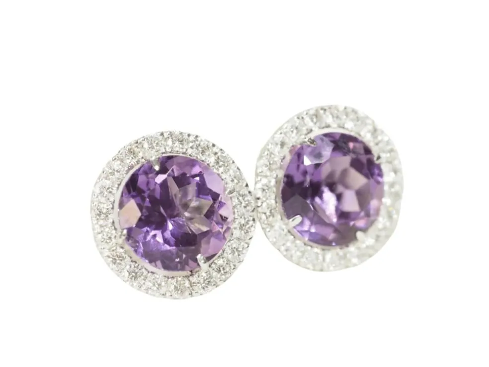 Boucles d'oreilles en or blanc, améthystes rondes et diamants