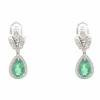 Boucles d'oreilles en or blanc avec diamants et émeraude