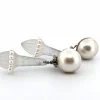 Boucles d'oreilles en or blanc avec cristal de roche, perles et diamants