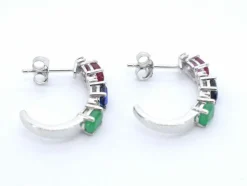 Boucles d'oreilles en or blanc avec pierres précieuses multicolores et diamants