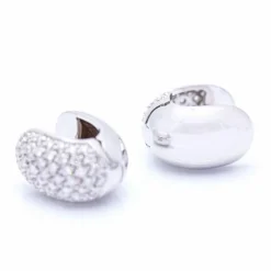 Boucles d'oreilles en or blanc et pavé de diamants