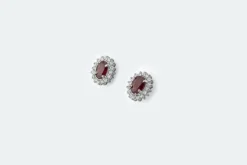 Boucles d'oreilles en or blanc avec rubis et diamants