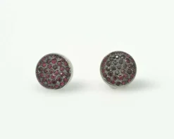 Boucles d'oreilles en or blanc avec rubis