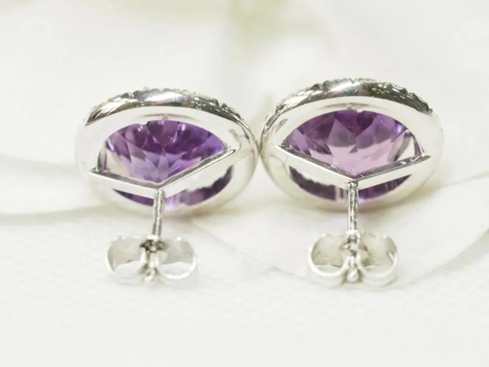 Boucles d'oreilles en or blanc, améthystes rondes et diamants