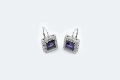 Boucles d'oreilles en or blanc avec améthystes