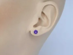 Boucles d'oreilles en or blanc avec améthyste