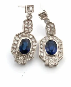 Boucles d'oreilles en or blanc avec saphirs et diamants