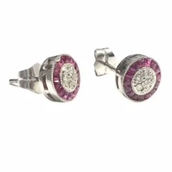 Boucles d'oreilles en or blanc, rubis et diamants de style Art Déco avec certificat HRD