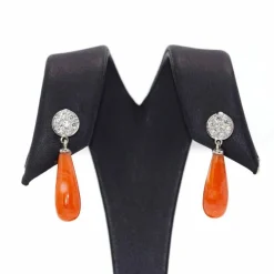 Boucles d'oreilles en Or Blanc et Corail.