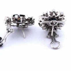 Boucles d'oreilles en or blanc saphirs diamants
