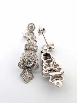 Boucles d'oreilles en or blanc 18 carats avec diamants