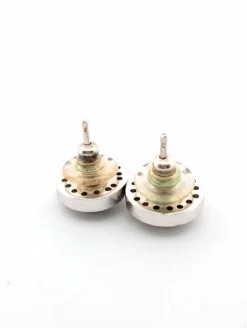 Boucles d'oreilles en or blanc avec diamants