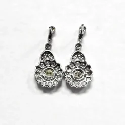 Boucles d'oreilles en or blanc et diamants