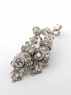 Boucles d'oreilles en or blanc 18 carats avec diamants