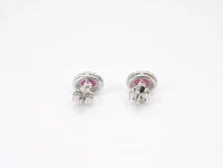 Boucles d'oreilles en or blanc avec diamants et rubis