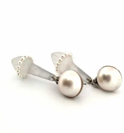 Boucles d'oreilles en or blanc avec cristal de roche, perles et diamants