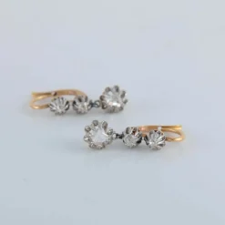 Boucles d'oreilles en or, diamants