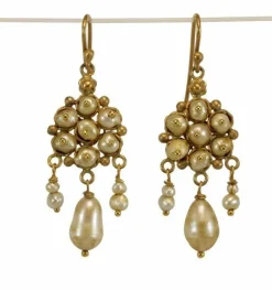 Boucles d'oreilles en or et perles anciennes