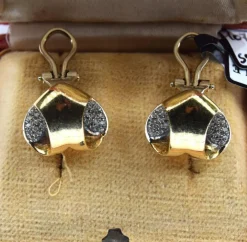 Boucles d'oreilles en or et diamants des années 1960
