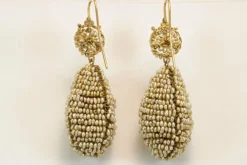 Boucles d'oreilles en or et perles anciennes