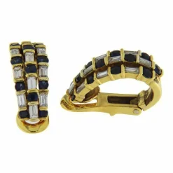 Boucles d'oreilles en or jaune avec saphirs et diamants
