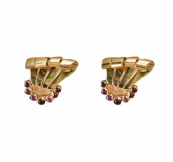 Boucles d'oreilles en or jaune et rubis de synthèse