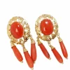Boucles d'oreilles en or jaune et corail