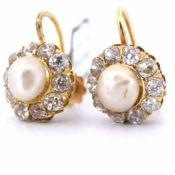 Boucles d'oreilles en or jaune avec diamants et perles, époque victorienne