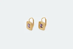 Boucles d'oreilles en or jaune avec améthystes