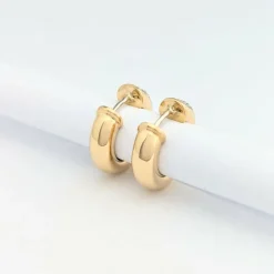 Boucles d'oreilles en or jaune et diamants