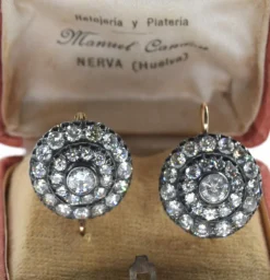 Boucles d'oreilles en or jaune, argent et diamants, époque victorienne