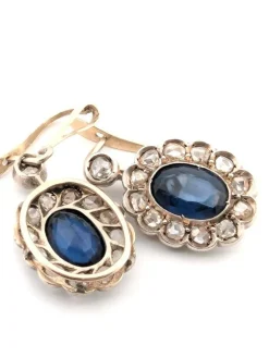 Boucles d'oreilles en or jaune et argent avec saphirs et diamants