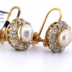 Boucles d'oreilles en or jaune avec diamants et perles, époque victorienne