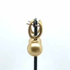 Boucles d'oreilles en perles couleur champagne or brossé,