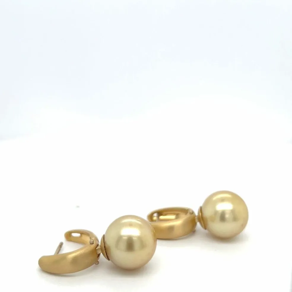 Boucles d'oreilles en perles couleur champagne or brossé,