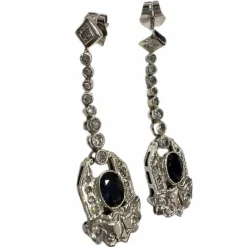 Boucles d'oreilles en platine de style art déco avec diamants et saphir