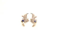 Boucles d'oreilles en platine serties de diamants et de saphirs