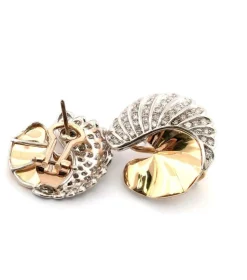 Boucles d'oreilles en platine et or avec diamants