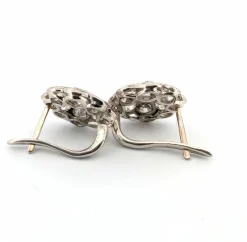 Boucles d'oreilles en platine avec diamants taille ancienne
