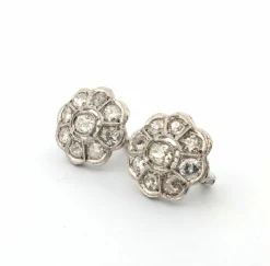 Boucles d'oreilles en platine avec diamants taille ancienne