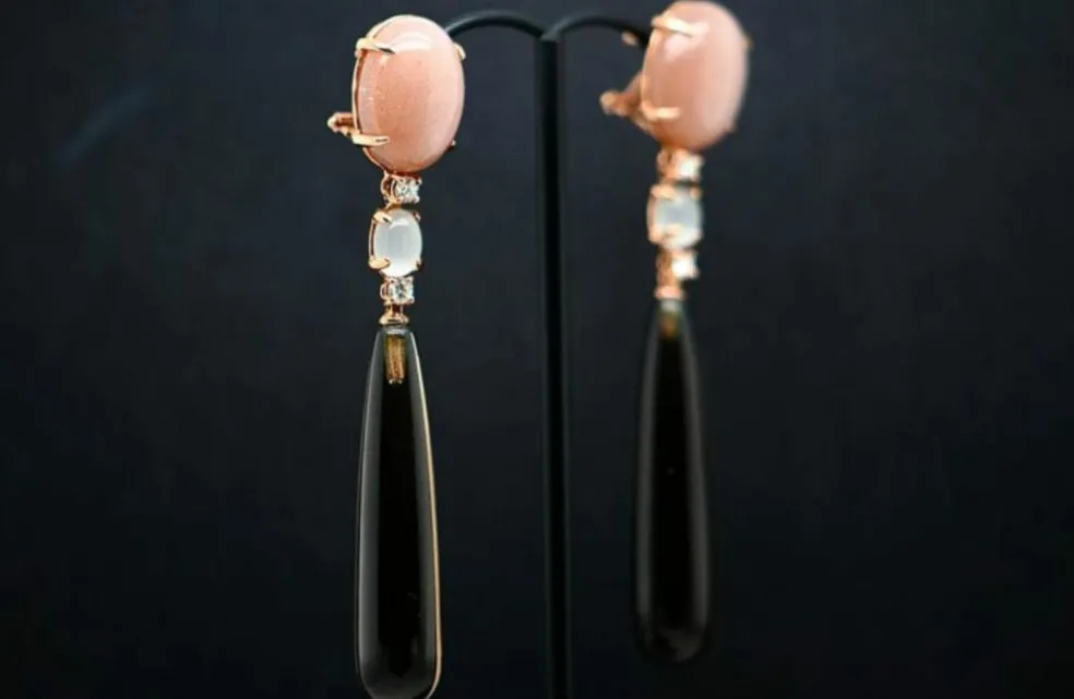 Boucles d'oreilles en Quartz Fumé, Agate Noire Ornées de Diamants de 0,32 Carat