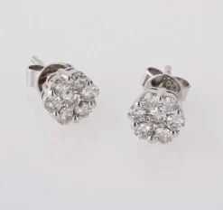 Boucles d'oreilles fleurs de diamants