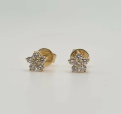 Boucles d’oreilles fleurs or jaune serties de diamants