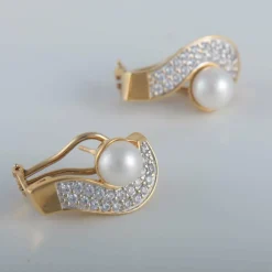 Boucles d'oreilles forme S Perles Diamants