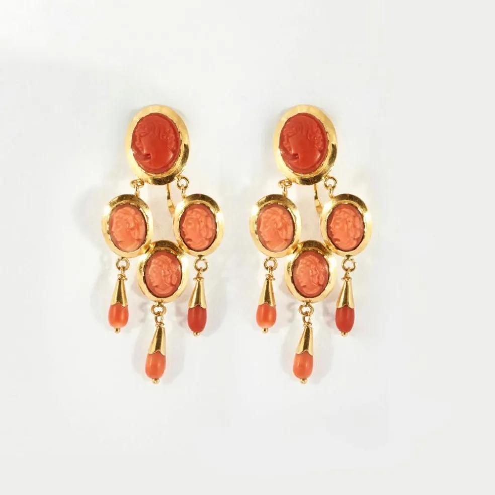 Boucles d'oreilles girandole or jaune et corail
