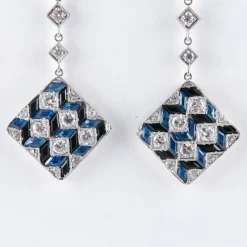 Boucles d'oreilles géométriques saphirs et diamants